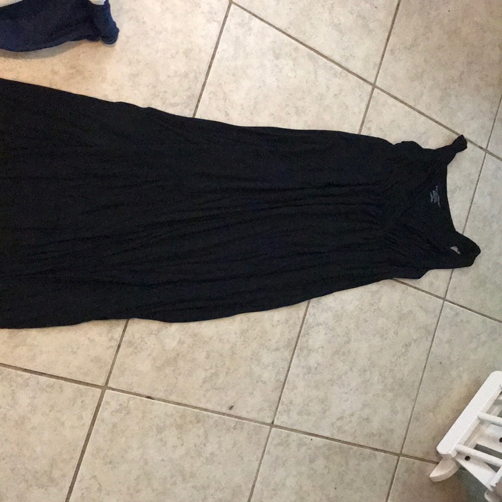 Black Liz Lange small dress sleeveless v neck